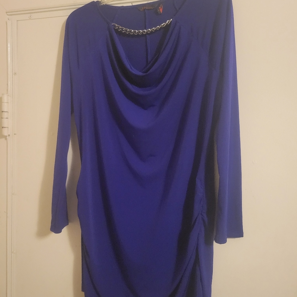 Sofia Vergara Dress , size L in blue color.